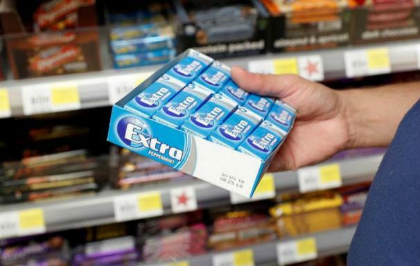 ممنوعیت&zwnj;های عجیب کشورها برای واردات کالای همراه مسافر