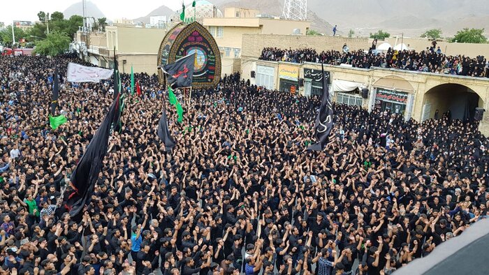 برگزاری آیین سنتی نخل برداری در تفت یزد برگزاری آیین سنتی نخل برداری در تفت یزد