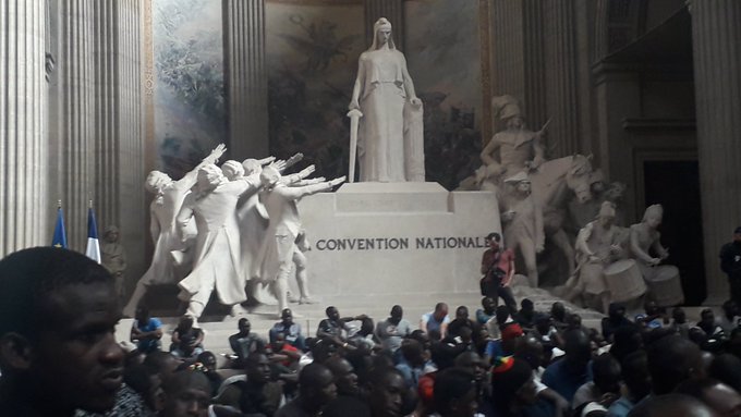 خشونت در پاریس؛ جلیقه&zwnj;سیاه&zwnj;ها&zwnj; پانتئون را اشغال کردند (+عکس)