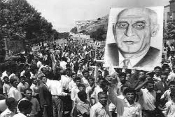 30 تیر؛ قیام برای بازگشت دکتر مصدق/ نخست&zwnj;وزیری که نمی&zwnj;خواست بی&zwnj;اختیار کار کند