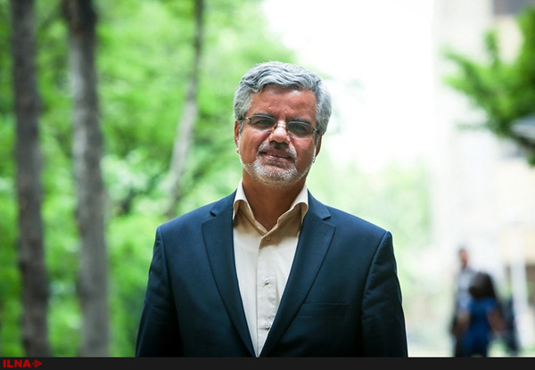 واکنش محمود صادقی به نامه نگاری آملی لاریجانی و یزدی: چرا زمانی که فرد در مصدر کار هست آن موقع نقد نمی شود