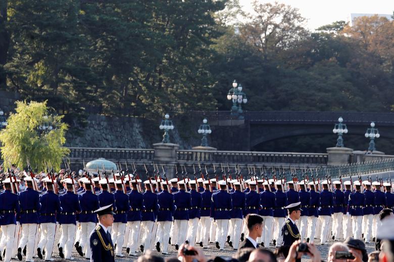 آغاز دورهای جدید در ژاپن با امپراتور جدید (+عکس) آغاز دورهای جدید در ژاپن با امپراتور جدید (+عکس)