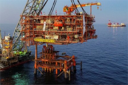 نصب همزمان دو سکوی فازهای 22 تا 24 پارس جنوبی