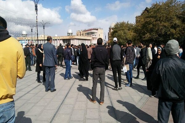 تجمع اعتراض بنزینی در ایلام تجمع اعتراض بنزینی در ایلام