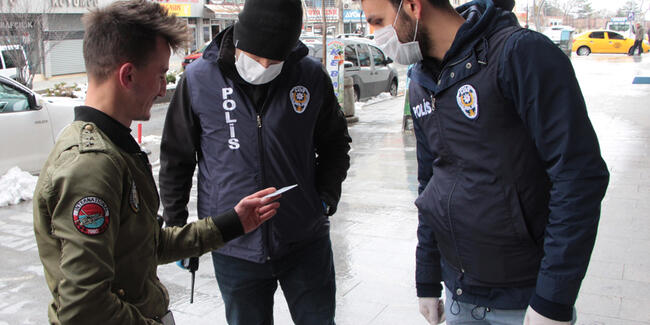 تصمیم متفاوت دولت ترکیه برای جوان های زیر 20 سال بحران کرونا در ترکیه