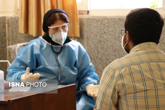 یک متخصص: کرونا با علائم سرماخوردگی ساده و آنفلوانزای خفیف بروز می کند