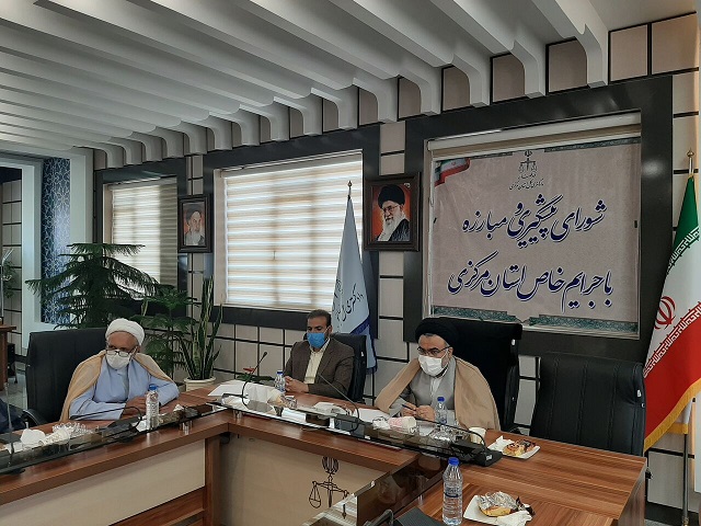 دادستان اراک: بد&zwnj;حجابی منجر به پلمب مطب&zwnj;ها و داروخانه&zwnj;ها خواهد شد