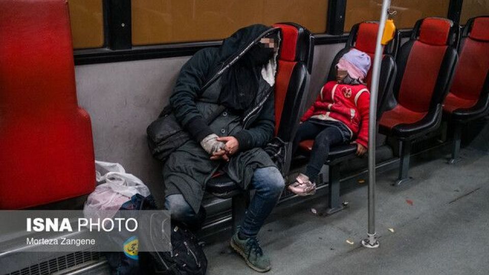 عضو سابق شوراى شهر خطاب به چمران: به جای ارائه راهکار برای اتوبوس&zwnj;خوابی، صورت مسئله را پاک نکنید/ظرفيت مساجد مى تواند به كمك گرم خانه ها بيايد