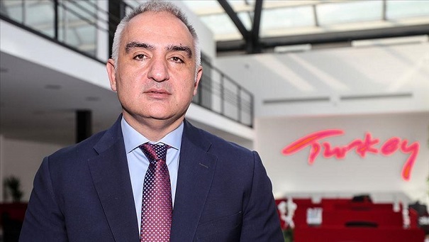 وزیر توریسم ترکیه؛ تورلیدری که گردش&zwnj;گری را متحول کرد