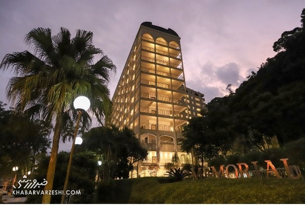 جزئیات جالب از آرامگاه عجیبی که پله در آن دفن می‌شود