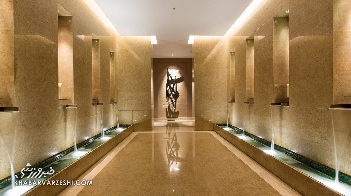 نگاهی به محل اقامت کریستیانو رونالدو در عربستان/ تصاویر «سوئیت پادشاهی» هتل CR7 را ببینید نگاهی به محل اقامت کریستیانو رونالدو در عربستان/ تصاویر «سوئیت پادشاهی» هتل CR7 را ببینید