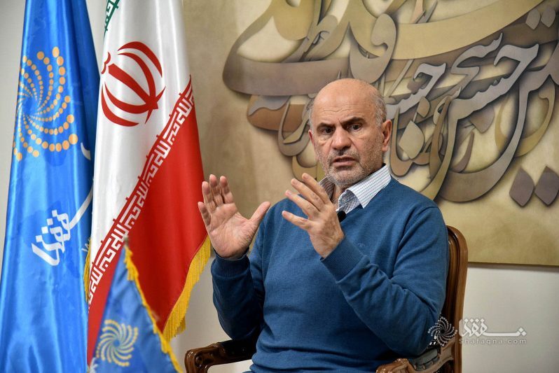 فرشاد مؤمنی، اقتصاددان: احتمال افزایش قیمت «حامل‌های انرژی» در سال آینده بسیار است/ بدنه حکومت از نظر کیفیت کارشناسی با یک سقوط بی سابقه روبه‌رو شده