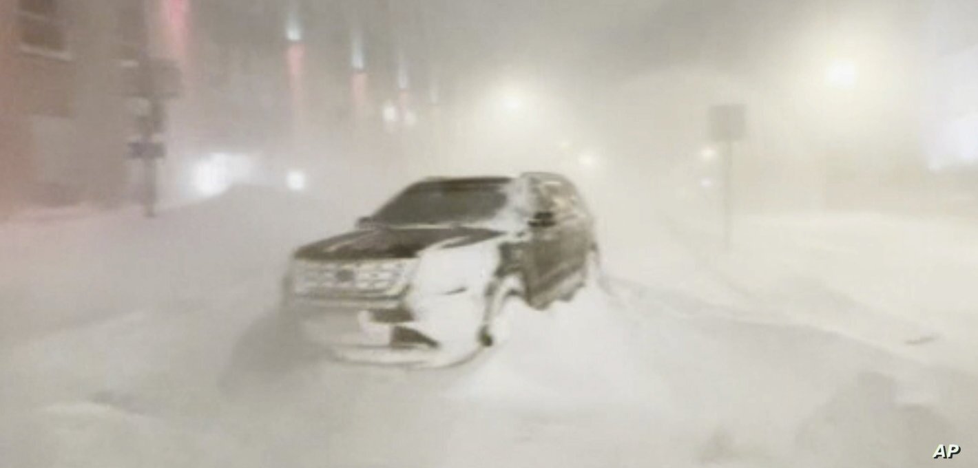 برف و سرما در آمریکا: مرگ 50 نفر / قطع برق هزاران خانه / کاهش دما به منفی 48 / لغو 17 هزار پرواز