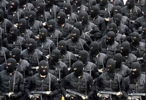 فرمانده «یگان‌های ویژه»: کسی ثابت کند، فردی با خطای یگان ویژه کشته» شده، جایزه می‌گیرد / مردم باید به محض حضور یگان‌های ویژه، صحنه را ترک کنند