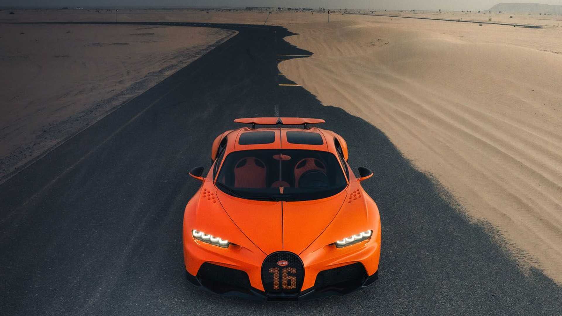 بوگاتی شیرون؛ خودرویی که فقط رنگ آمیزی آن به 600 ساعت زمان نیاز دارد