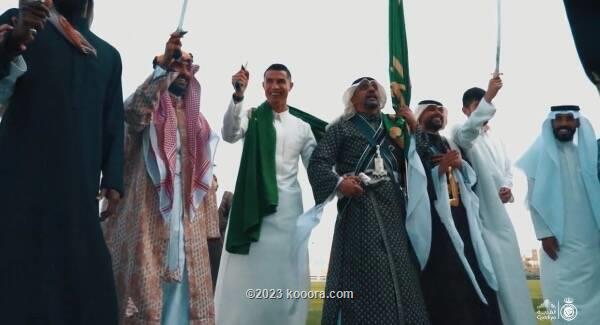 رونالدو در رقص شمشیر (+عکس)