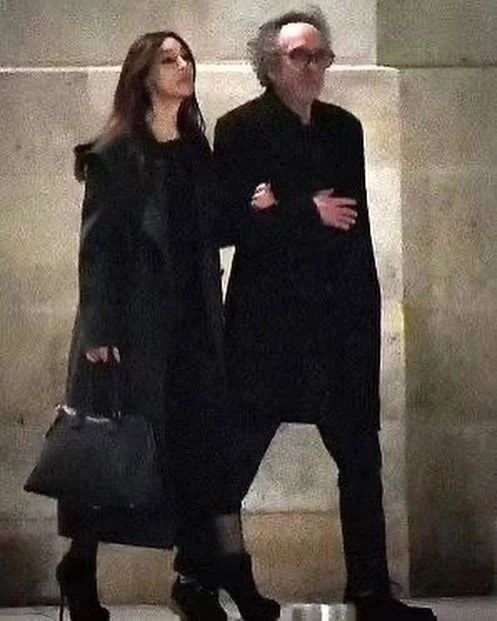 لو رفتن رابطه عاشقانه مونیکا بلوچی با کارگردان معروف هالیوود (+عکس) مونیکا بلوچی + تیم برتون