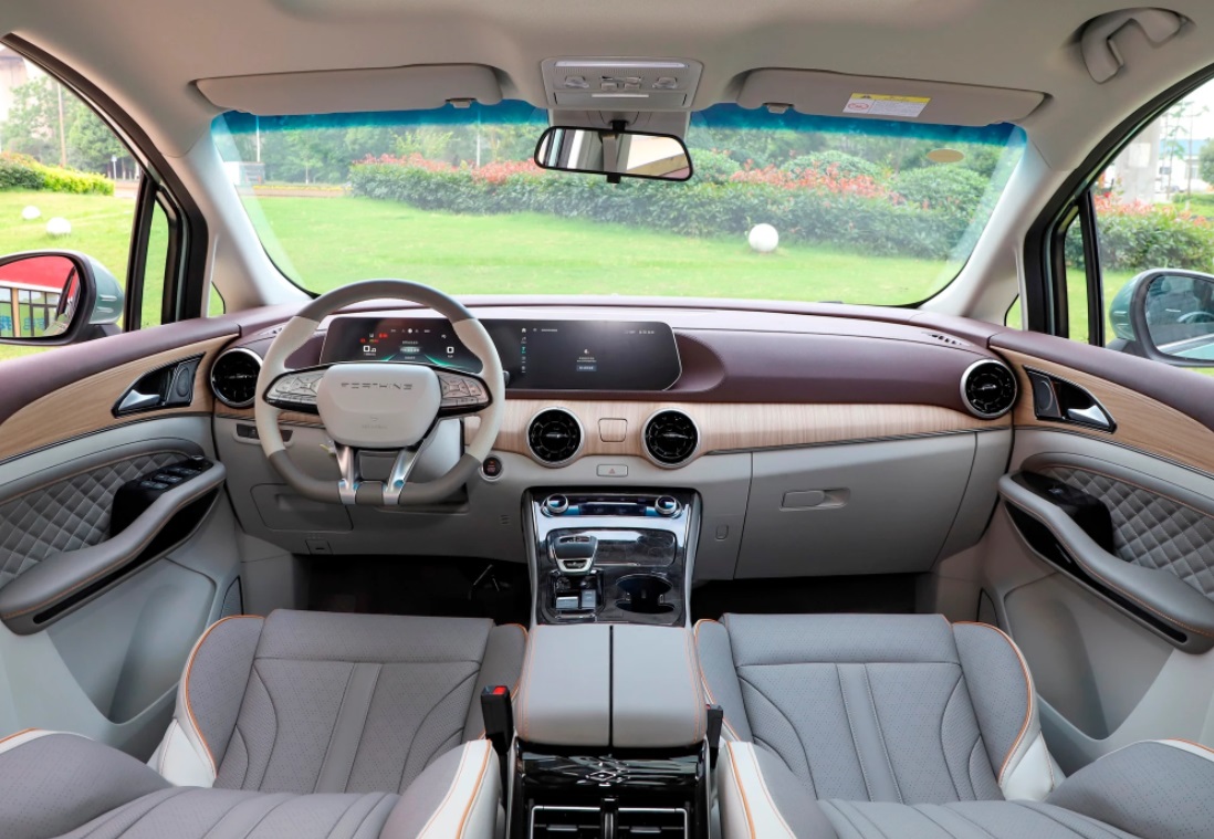 مدیر بازاریابی خودروسازی فردا: فروش خودرو جدید 