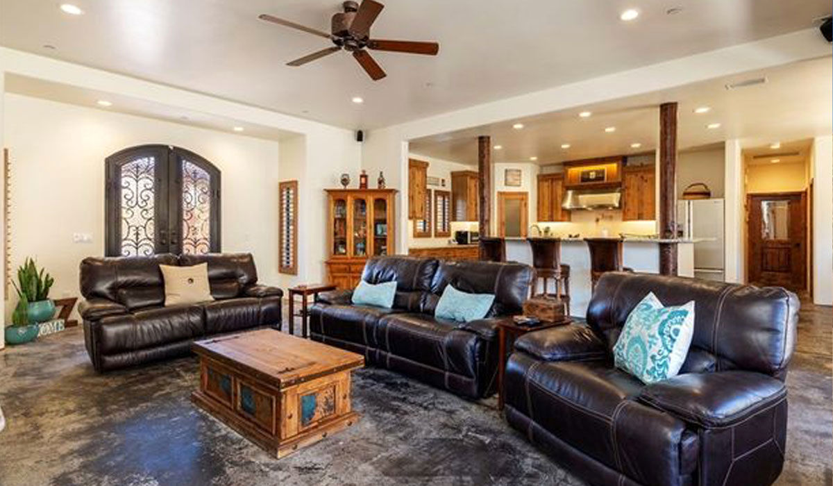 تصاویری از استراحتگاه لاکچری امبر هرد در وسط صحرا