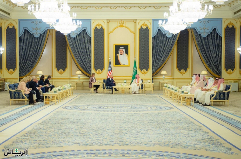 سفر پرحاشیه جو بایدن به عربستان سعودی (+عکس) / مشت برای محمد بن سلمان / خروج امریکایی ها از جزیره صنافیر / ویزای 10 ساله امریکا برای سعودی ها