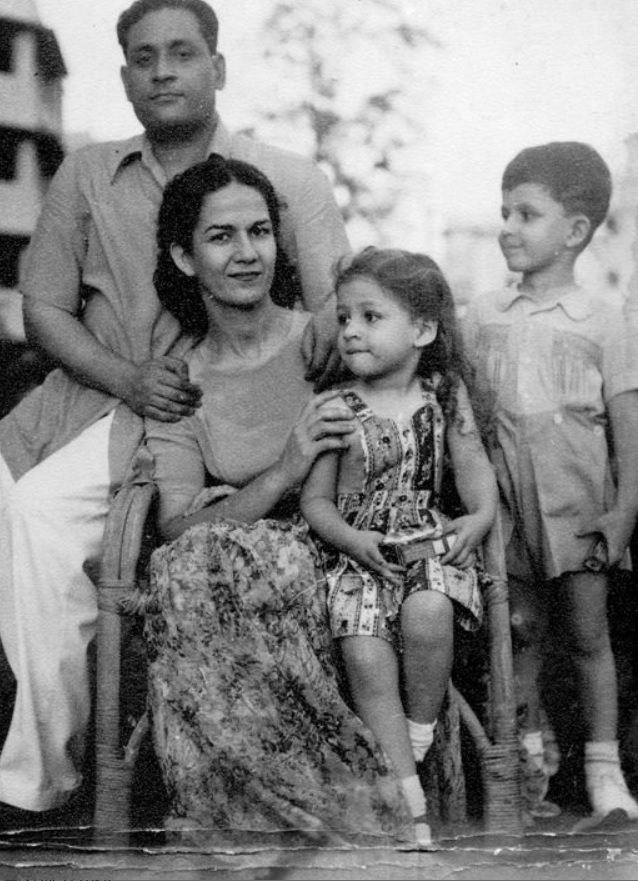 احمد سلمان رشدی ؛ داستان زندگی یک محکوم به اعدام