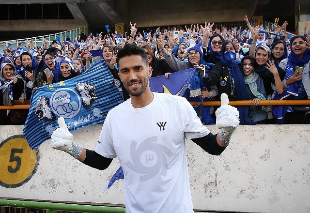 تلویزیون، تماشاگران زن ورزشگاه آزادی را نشان نداد!/ پایان ممنوع‌الورودی، آغاز ممنوع‌التصویری