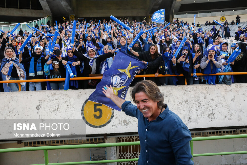 حضور زنان در استادیوم، نتیجه فشار فیفا و وجود دولت بااختیار