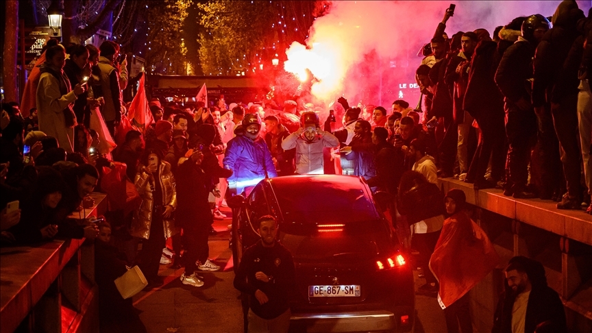 شادی مراکشی ها بعد از پیروزی تاریخی در جام جهانی (+عکس)