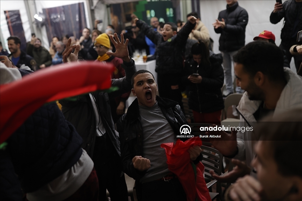 شادی مراکشی ها بعد از پیروزی تاریخی در جام جهانی (+عکس)