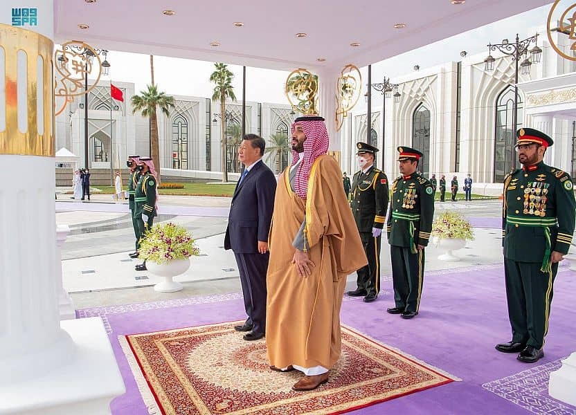 سفر رئیس جمهوری چین به سعودی (+عکس) / امضای توافقنامه شراکت استراتژیک  / رئیس جمهور چین: آغاز عصر جدید روابط با سعودی