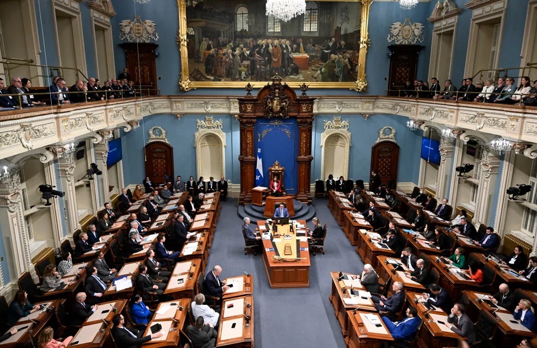 کبک کانادا علیه