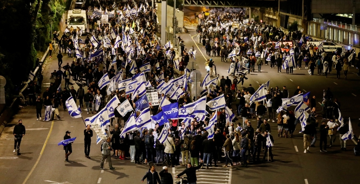 شعار علیه امریکا در تظاهرات اسرائیل