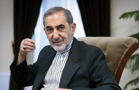 ستایش پادشاهان صفوی در نوشتۀ دکتر ولایتی: شاه عباس قابل‌ترین و کارآمدترین بود/ شاه‌اسماعیل را شماتت نکنیم