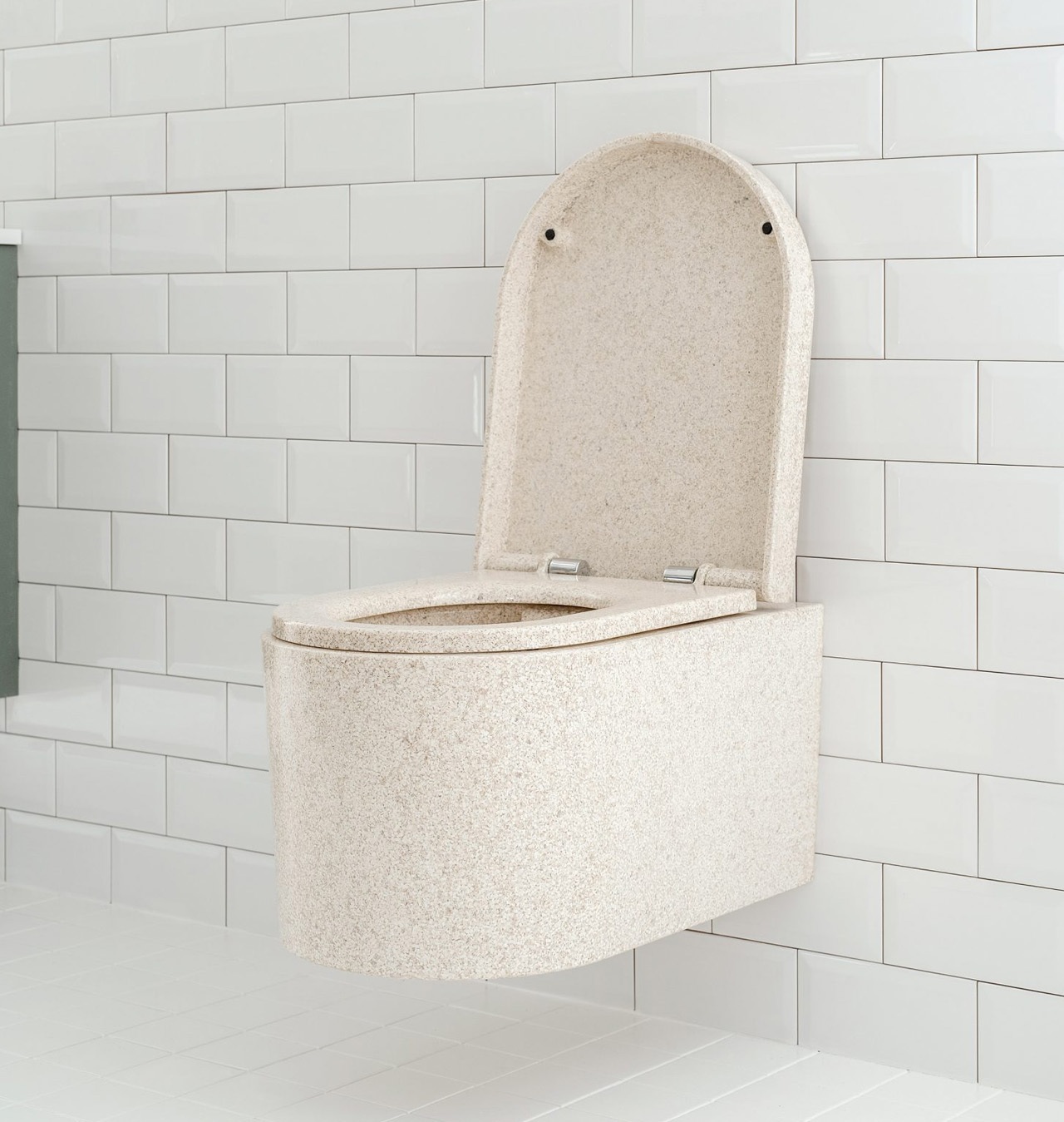 بلاک؛ نخستین توالت سیفون‌دار جهان از جنس تراشه های چوب