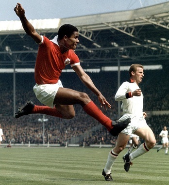 دو نکته نادرست تاریخی در بیانیه باشگاه پرسپولیس دو نکته نادرست تاریخی در بیانیه باشگاه پرسپولیس