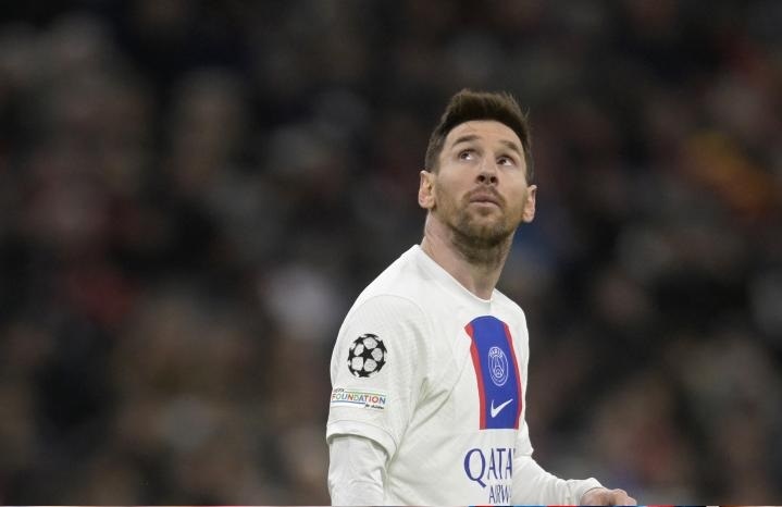 مسی با 15 چمدان به بارسلونا برگشت!