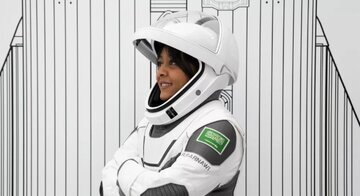 اولین زن فضانورد عربستانی به فضا رفت (+عکس)