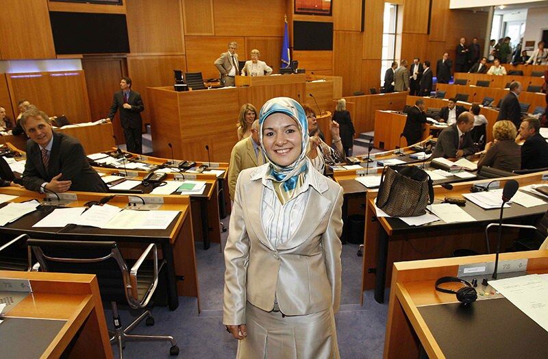 تنها خانم کابینه اردوغان تنها خانم کابینه اردوغان