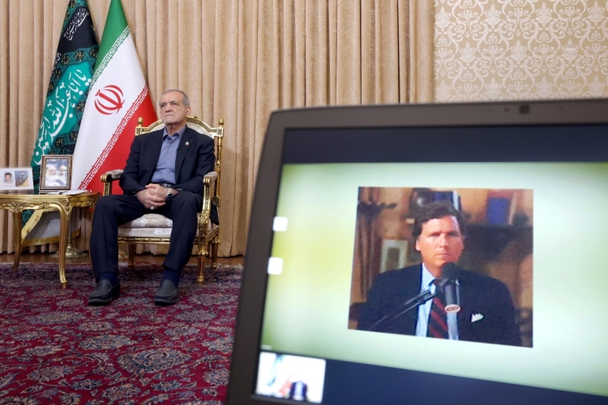      
تفکیک هوش‌مندانۀ نتانیاهو از ترامپ در مصاحبۀ پزشکیان با روزنامه‌نگار آمریکایی/ تندروها از جیب خود هزینه کنند نه از جان مردم